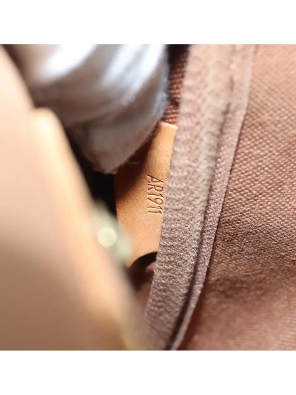 Authentic LOUIS VUITTON Monogram Gibeciere MM Shoulder Bag M42247 LV